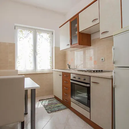 Dom wakacyjny Pet Friendly In Labin With Wifi *
