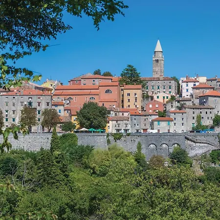 Dom wakacyjny Pet Friendly In Labin With Wifi *