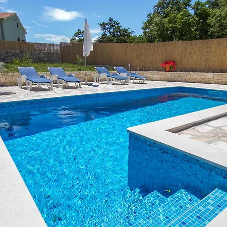 Pet Friendly In Labin With Wifi Strmac