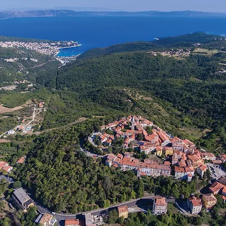 Pet Friendly In Labin With Wifi