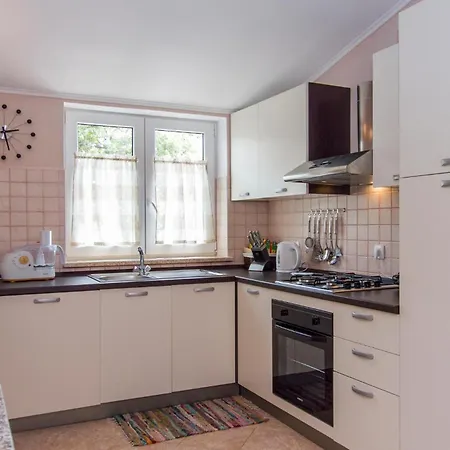 Σπίτι διακοπών Pet Friendly In Labin With Wifi Strmac