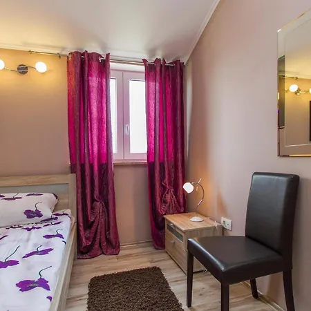 Pet Friendly In Labin With Wifi Strmac